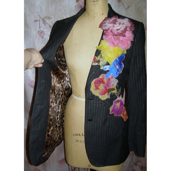 RARE size 46 Dolce & Gabbana Blazer with Floral Applique - Picture 5 of 16